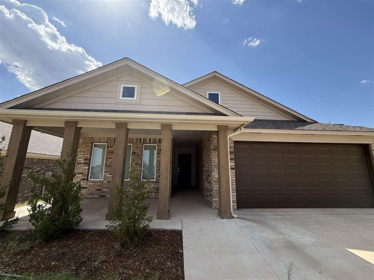 2816 S Bowling Dr - Photo 3 of 42