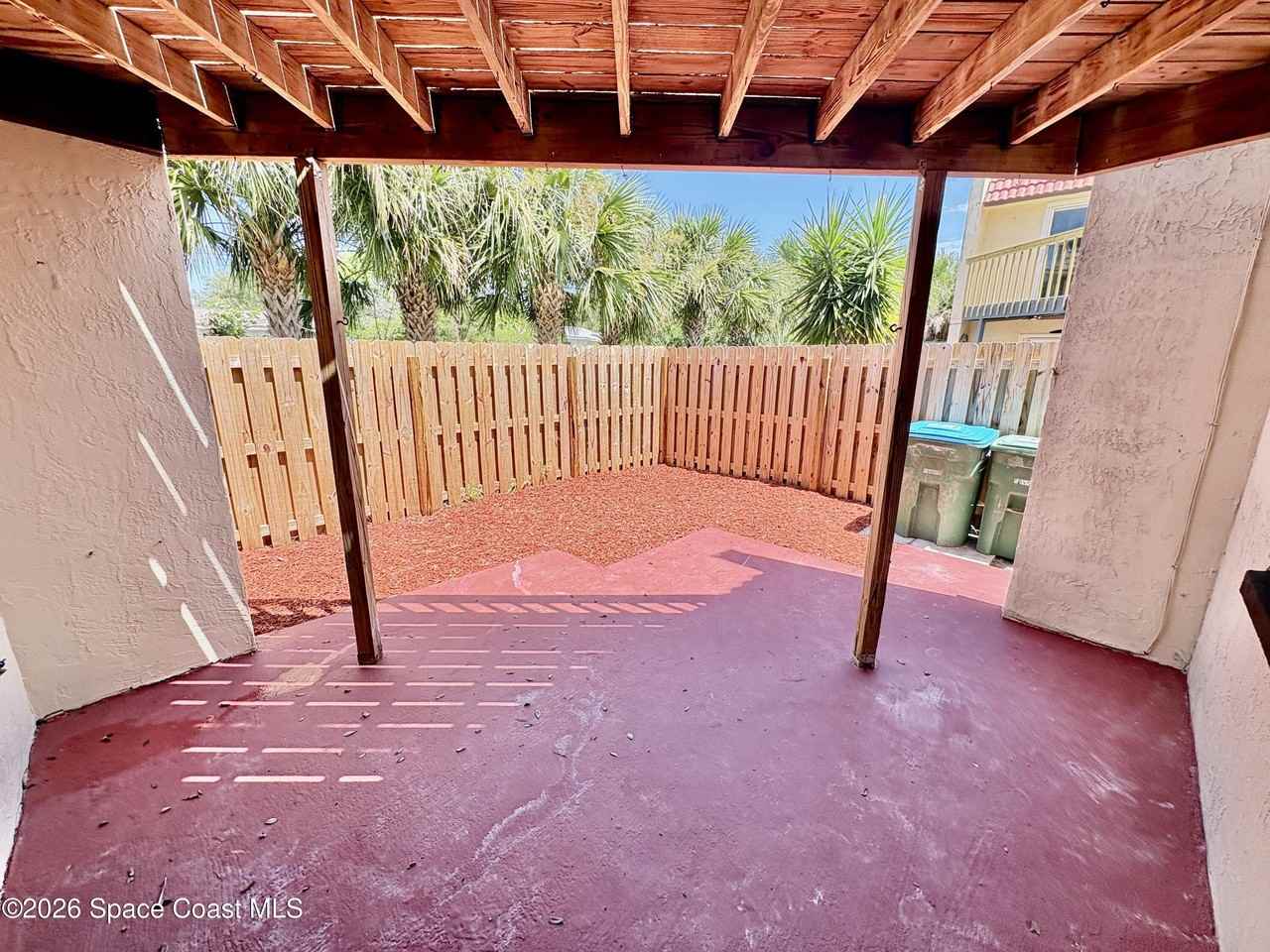 8787 Live Oak Ct - Photo 3 of 17