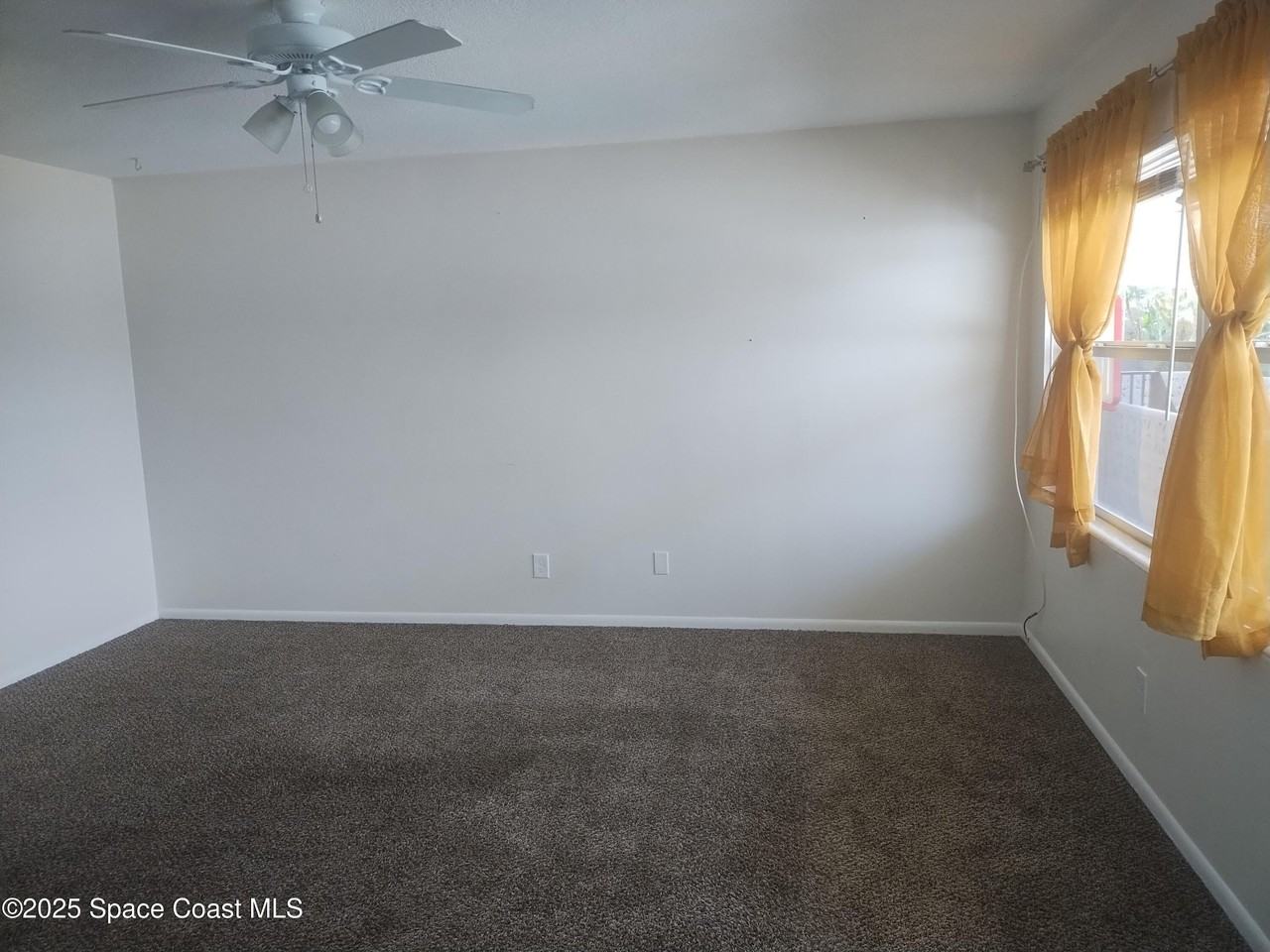 350 Woodland Ave #6 - Photo 5 of 22