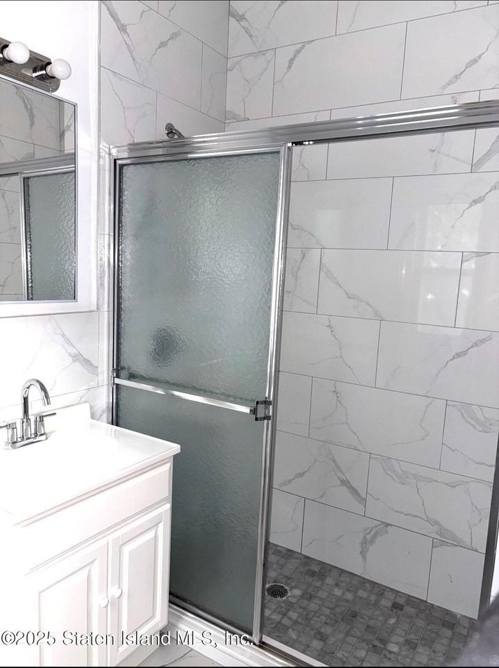 5448 Arthur Kill Rd #2ndFL - Photo 5 of 11