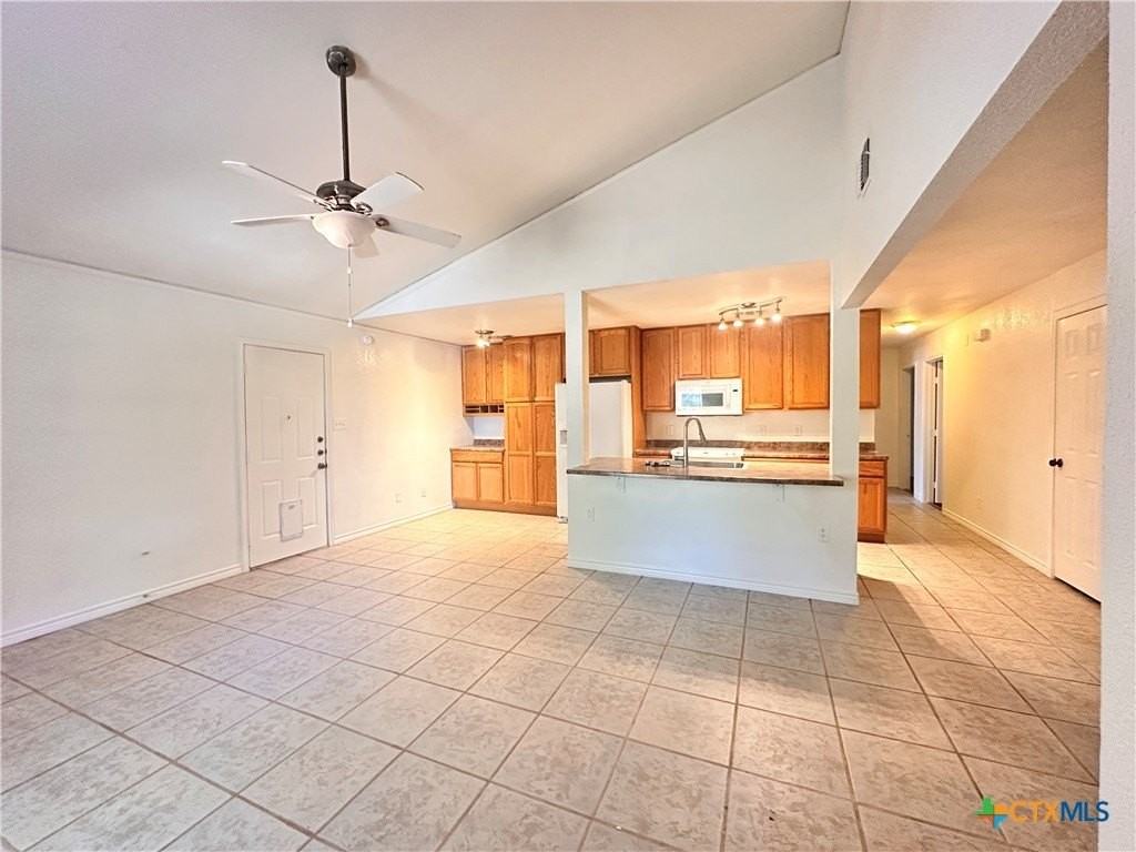 129 Riverside Dr - Photo 4 of 18