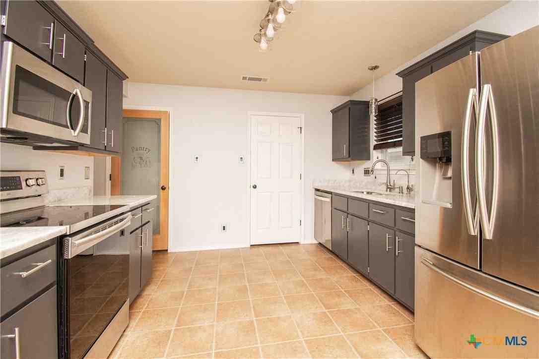3309 Lorena Dr - Photo 7 of 23