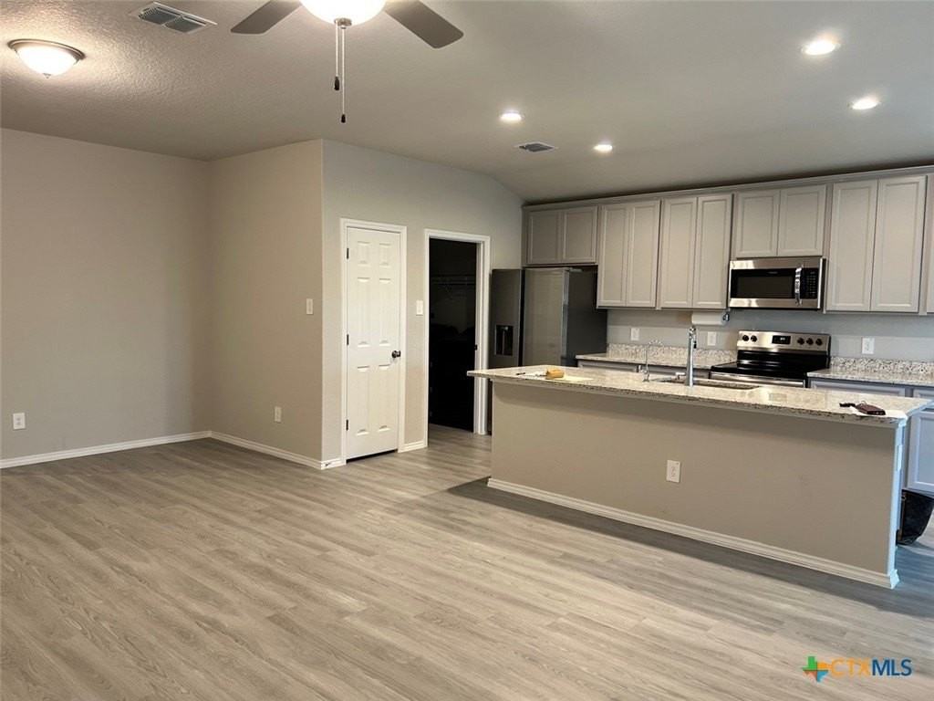 3208 Ridge Rover - Photo 3 of 13