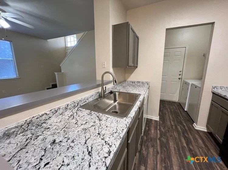 939 Sagewood Trl #941 - Photo 2 of 6