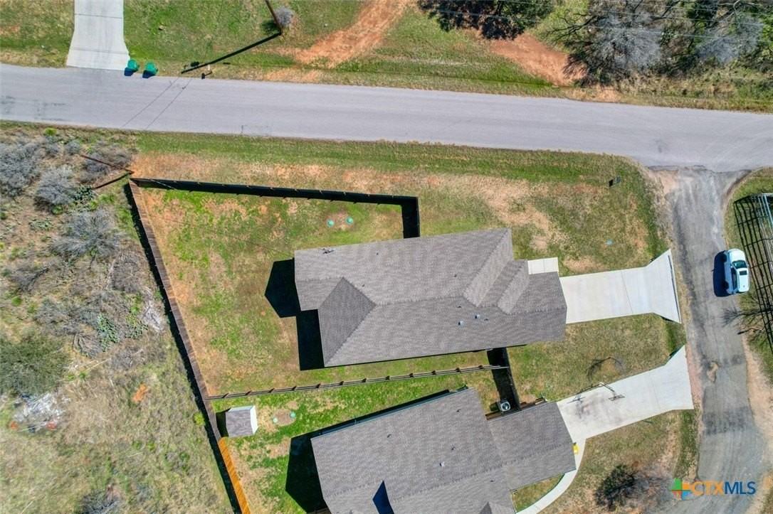 1516 Stonecrest Dr - Photo 3 of 24