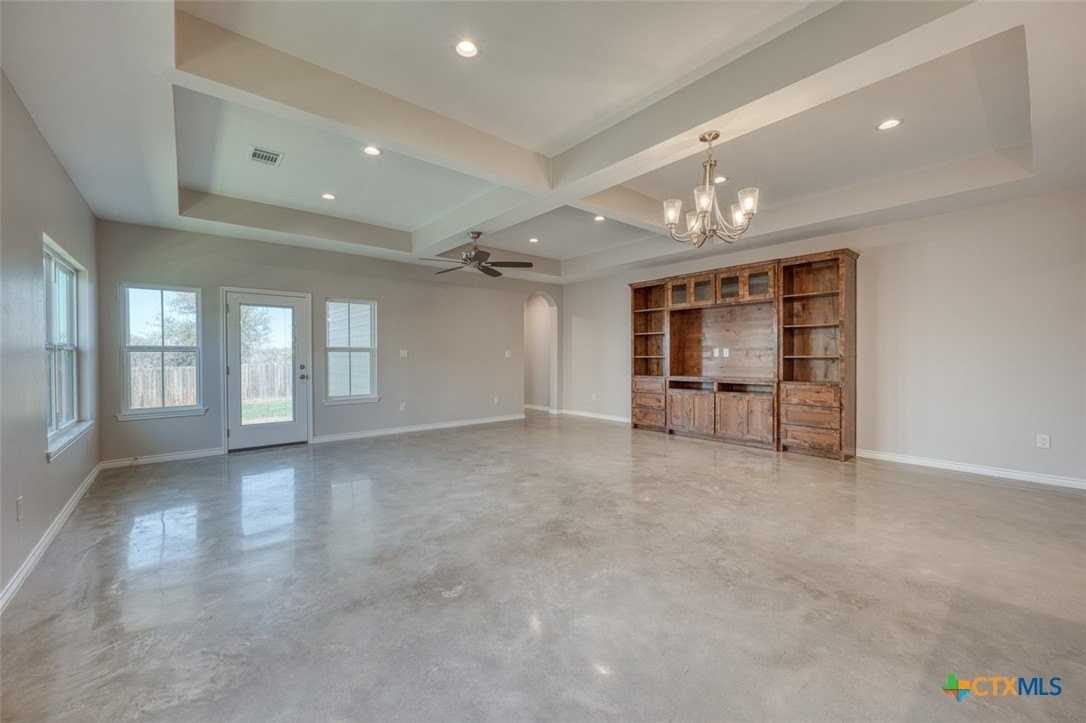 1516 Stonecrest Dr - Photo 6 of 24
