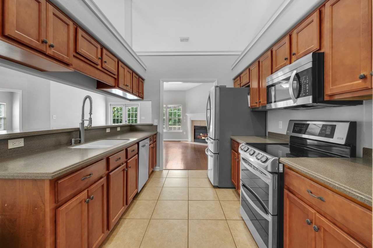 2565 Ulysses Rd - Photo 7 of 24