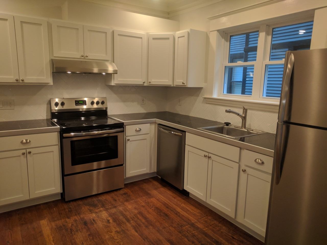 340 Richard Ter Se #342-1stFL - Photo 6 of 14