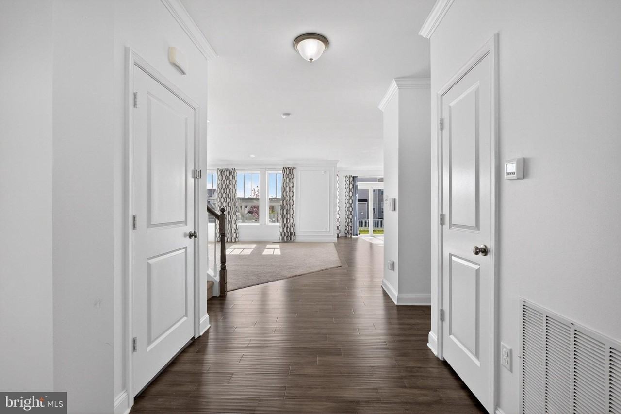 1756 Michelangelo Dr - Photo 5 of 50