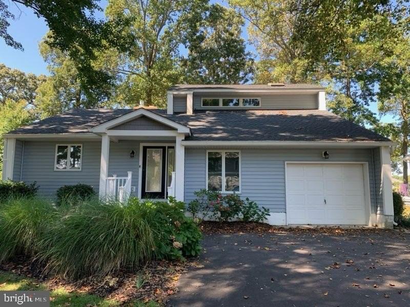 29580 Turnberry Dr - Photo 2 of 32