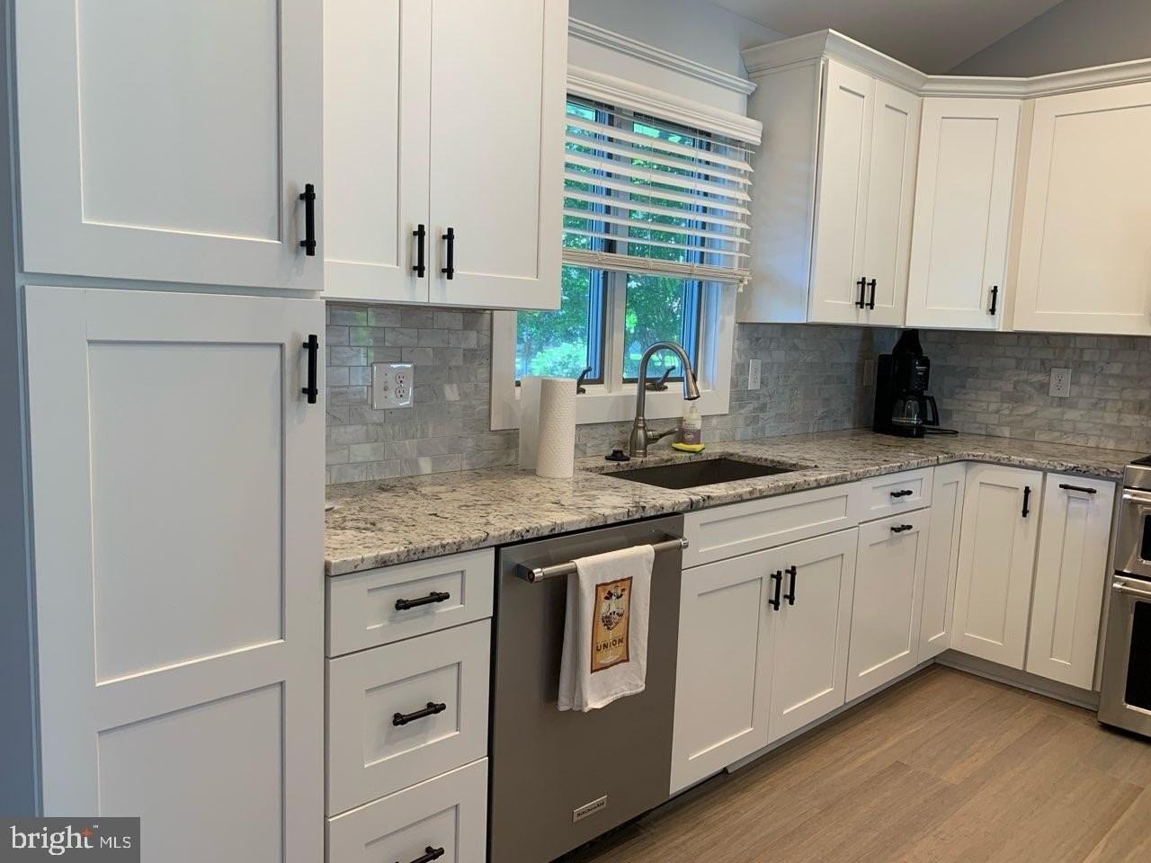 29580 Turnberry Dr - Photo 4 of 32