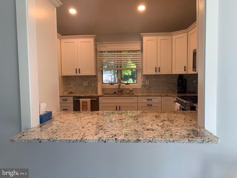 29580 Turnberry Dr - Photo 5 of 32