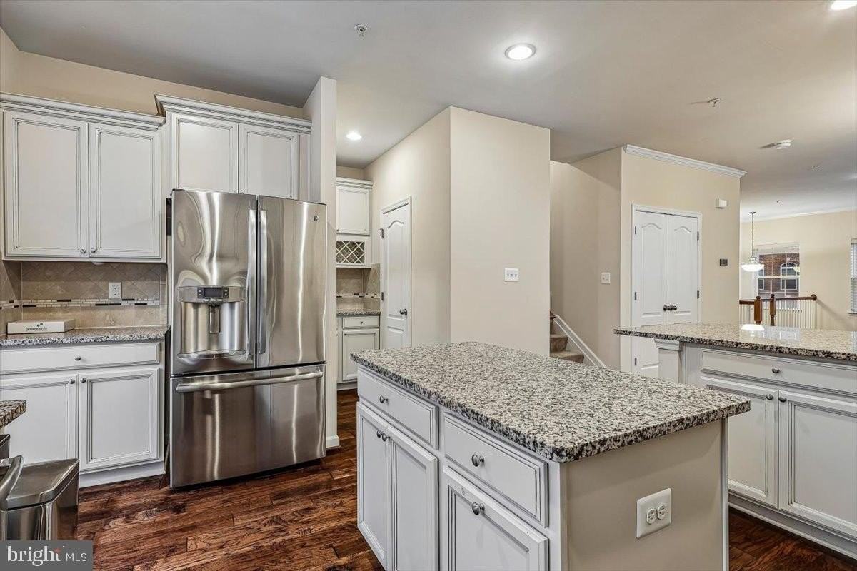 1004 Red Clover Rd - Photo 5 of 31