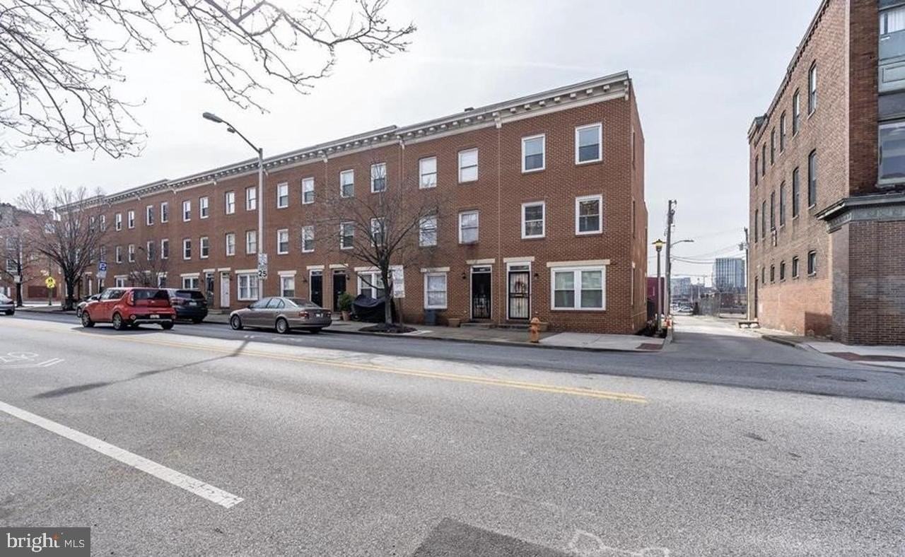 1423 E Baltimore St - Photo 2 of 17