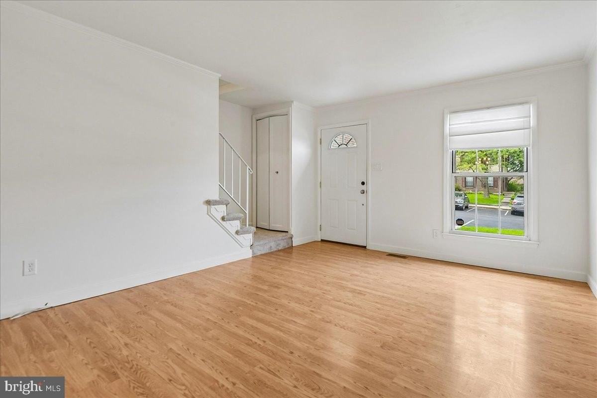 28 Melken Ct #7G - Photo 2 of 19
