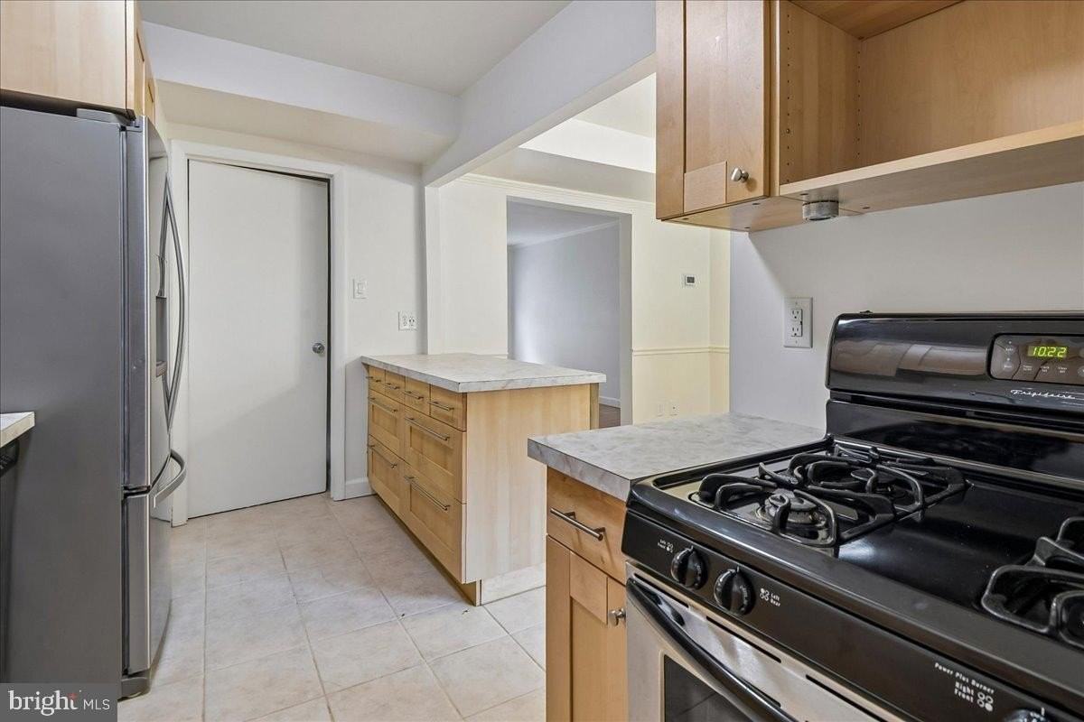 28 Melken Ct #7G - Photo 5 of 19