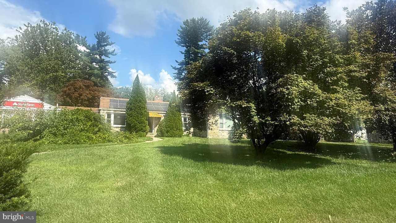 435 Main St - Photo 3 of 26