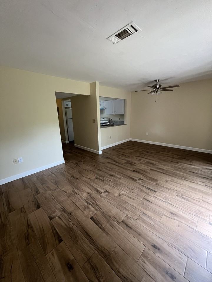 7214 Sw 44th Pl #C - Photo 7 of 25