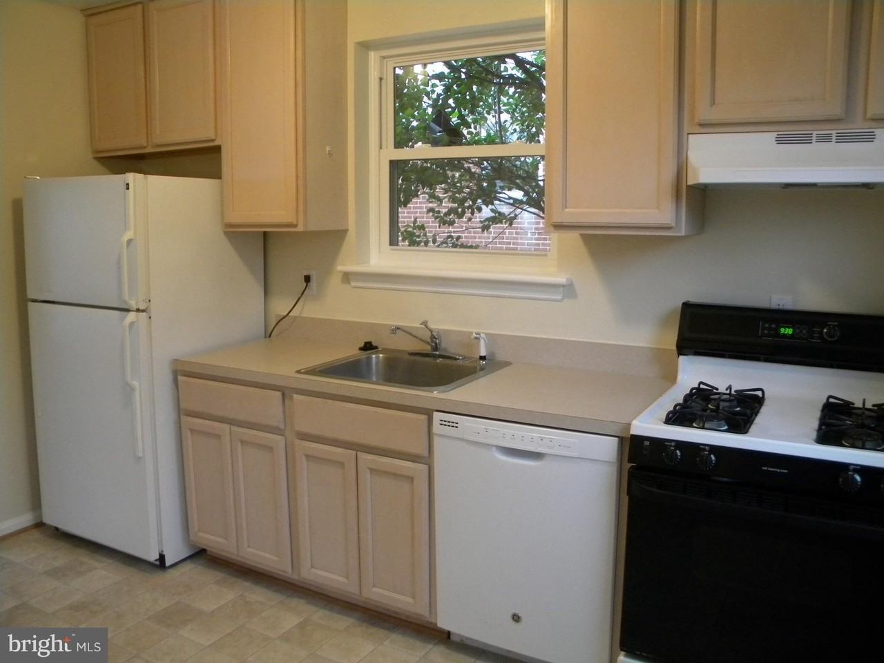 5022 Druid Dr - Photo 5 of 24