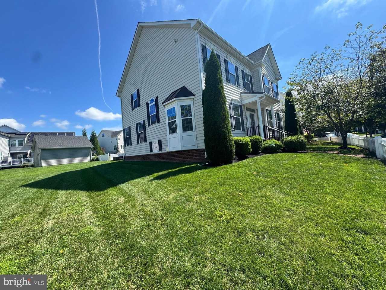 22342 Heron Neck Ter - Photo 2 of 50