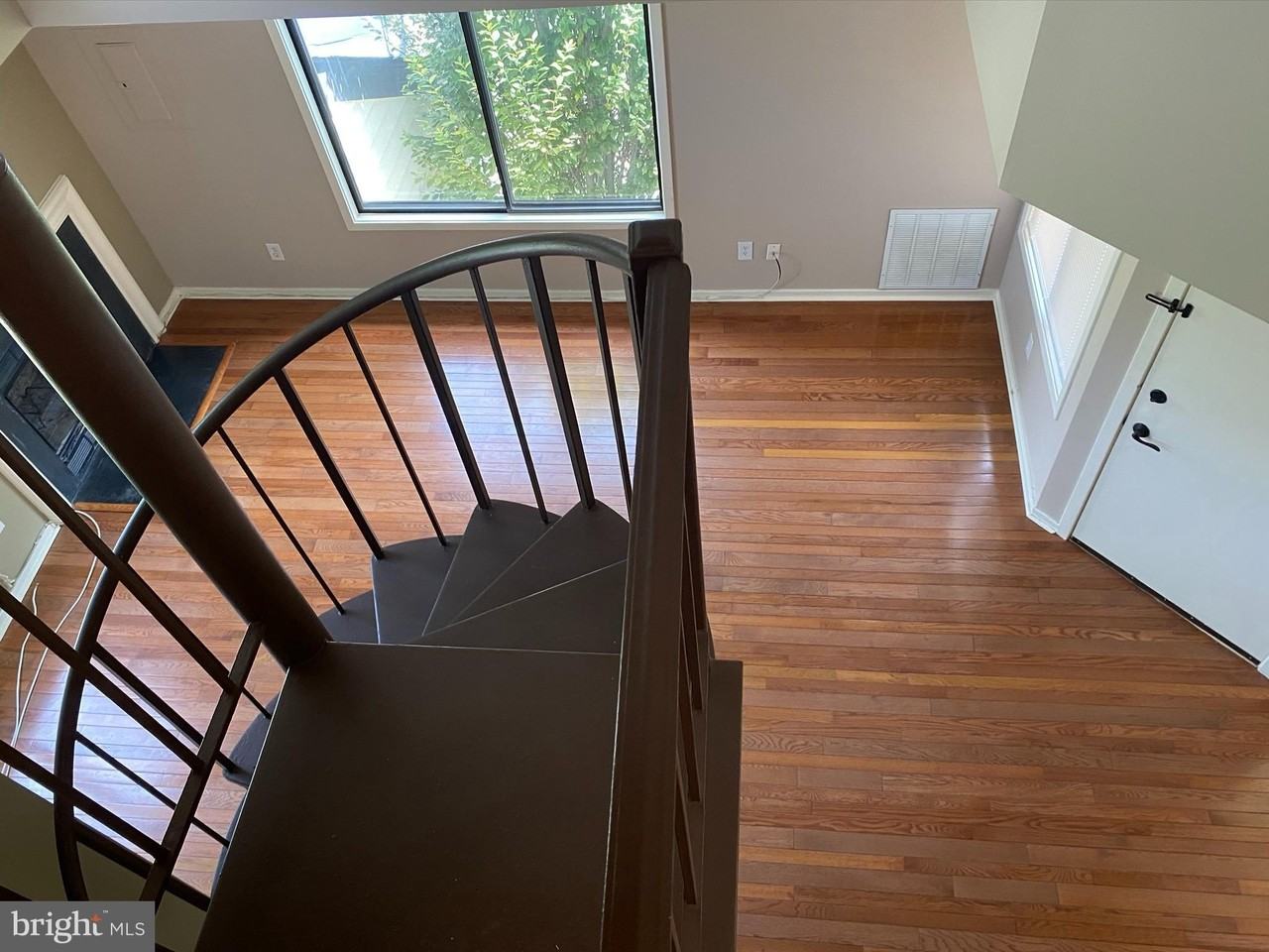 18472 Bishopstone Ct #242 - Photo 2 of 49