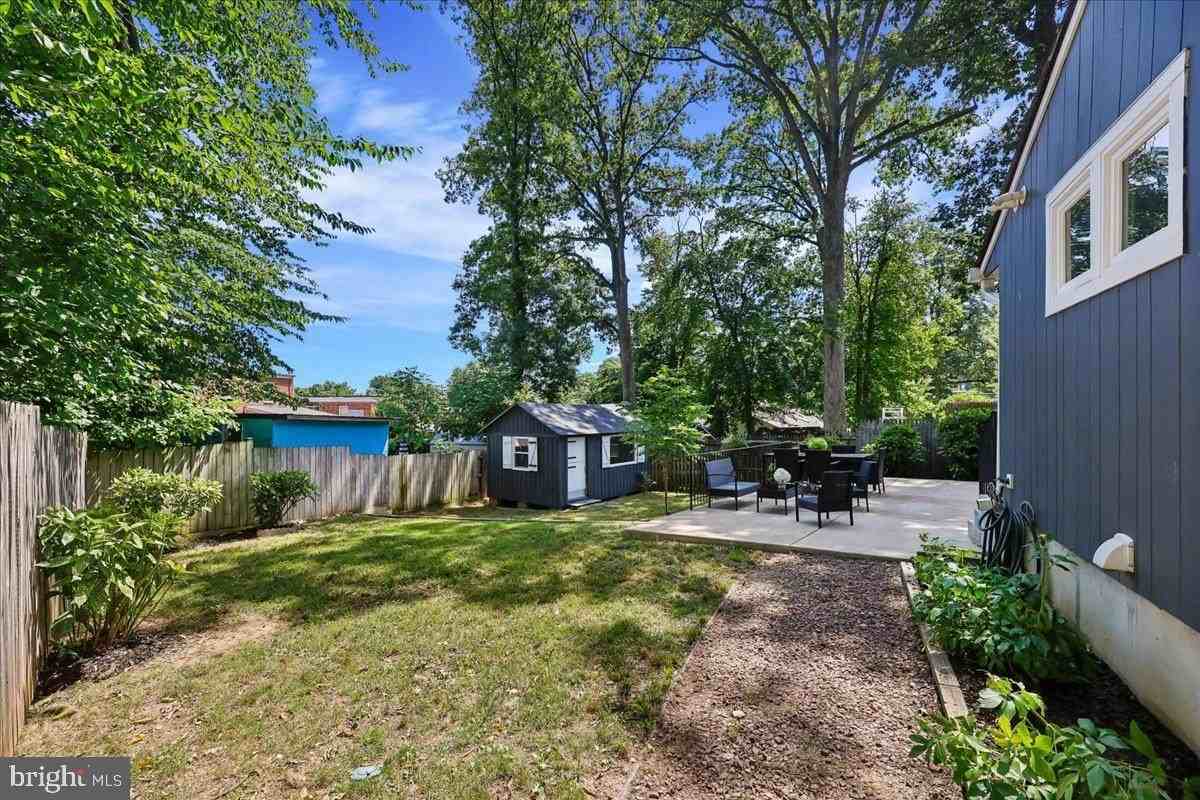 8407 Tahona Dr - Photo 6 of 29