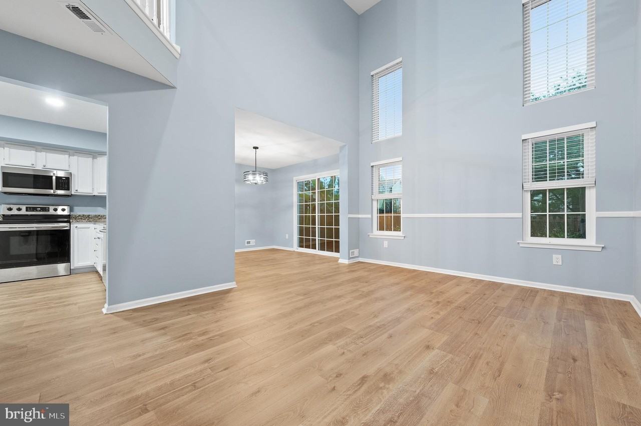 56 Saw Mill Dr - Photo 4 of 27
