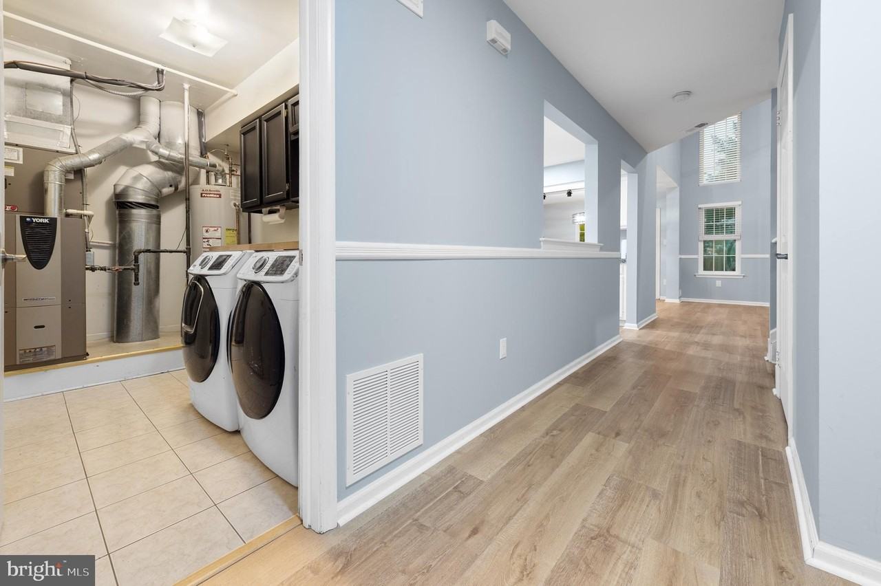 56 Saw Mill Dr - Photo 6 of 27
