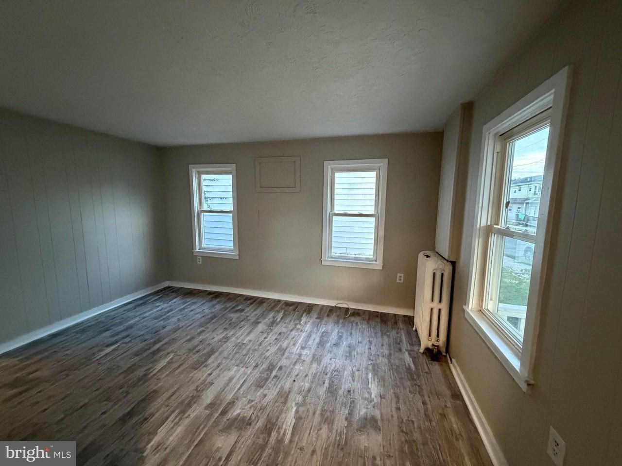 1013 Church St - Photo 2 of 14
