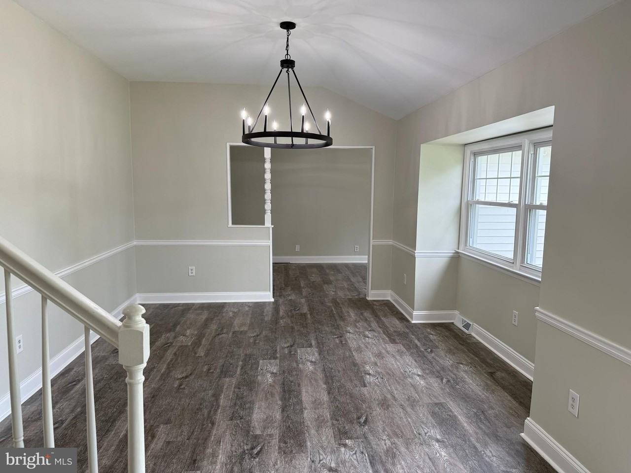 417 Greenview Rd - Photo 7 of 38