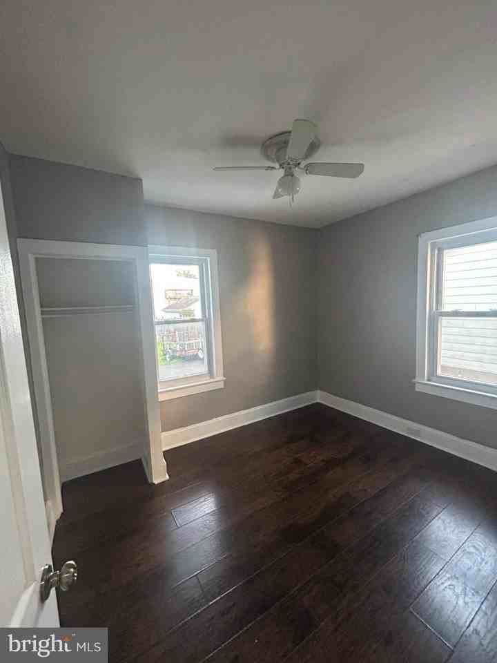 296 Homecrest Ave - Photo 6 of 10