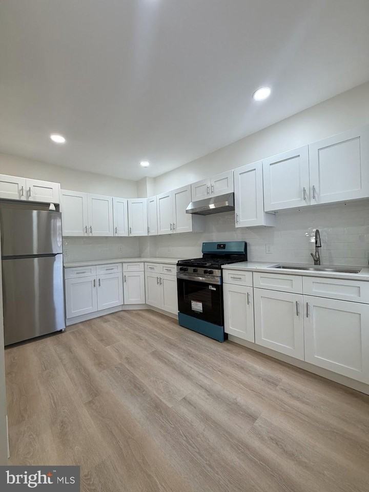 1722 Perkiomen Ave #2 - Photo 5 of 12