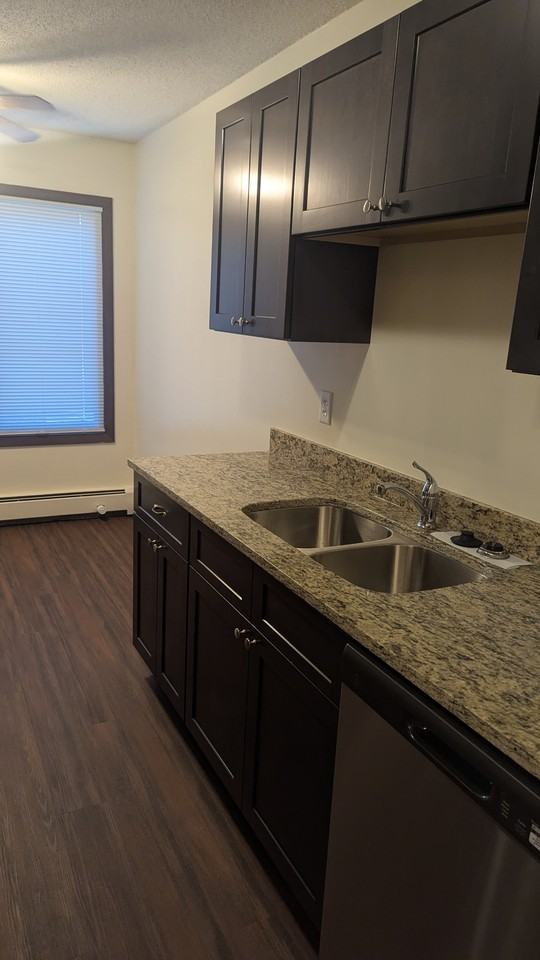 5430 34th Ave S #102 - Photo 6 of 10