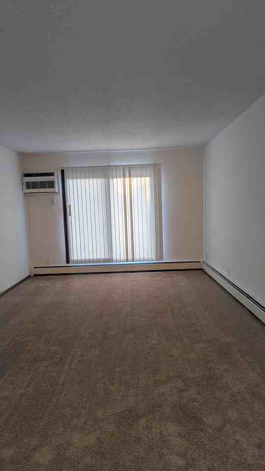 5430 34th Ave S #102 - Photo 7 of 10