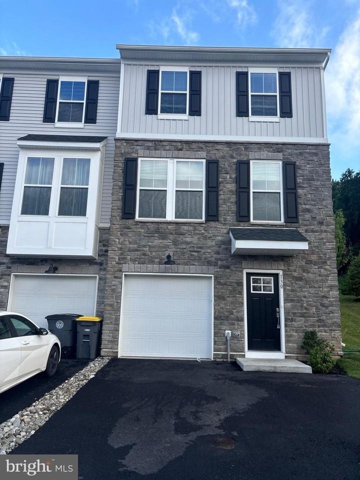 130 Abramo Victor Dr - Photo 3 of 23