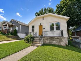 8527 Philo Ave - Photo 1 of 1