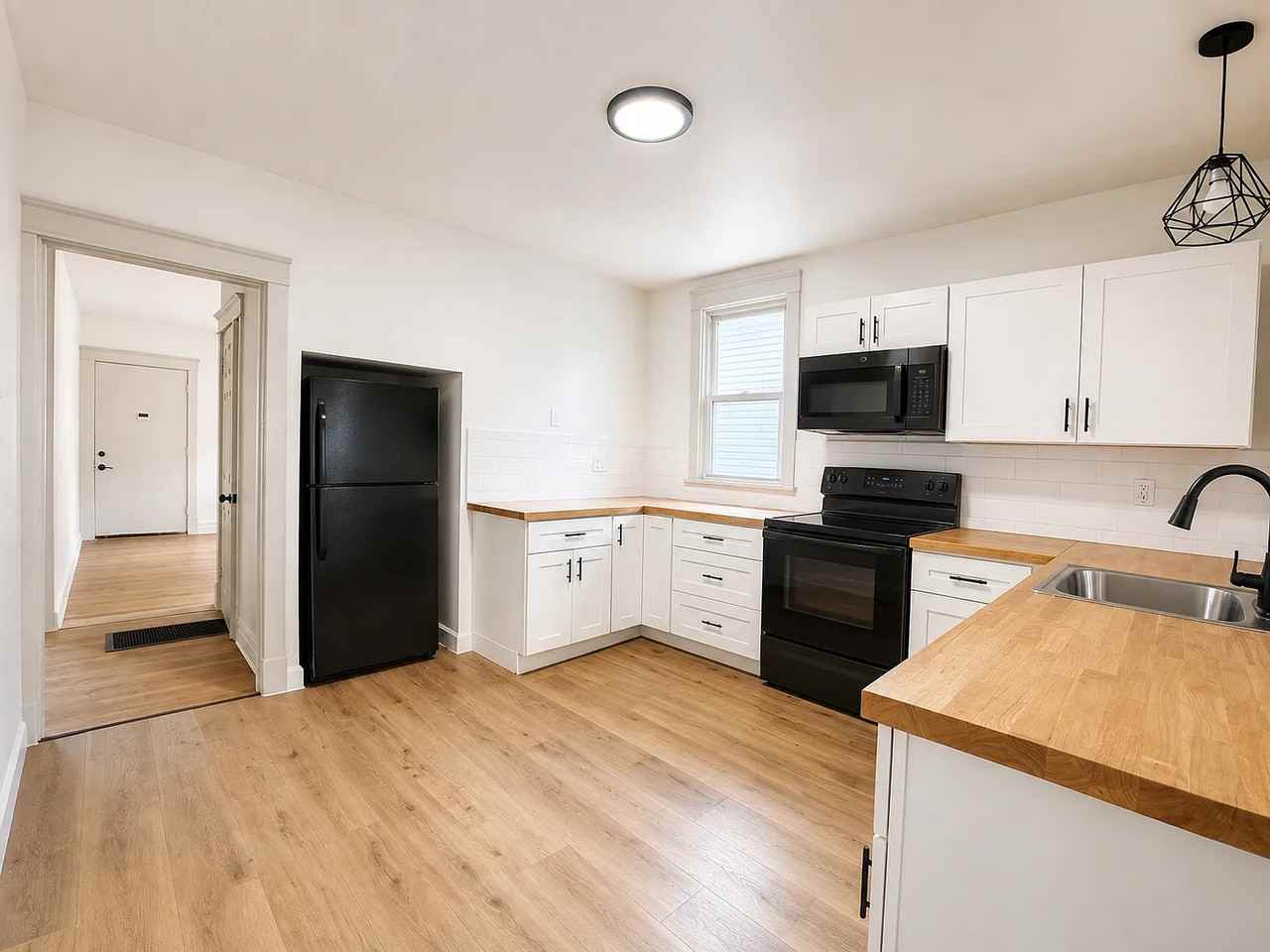 8527 Philo Ave - Photo 2 of 19