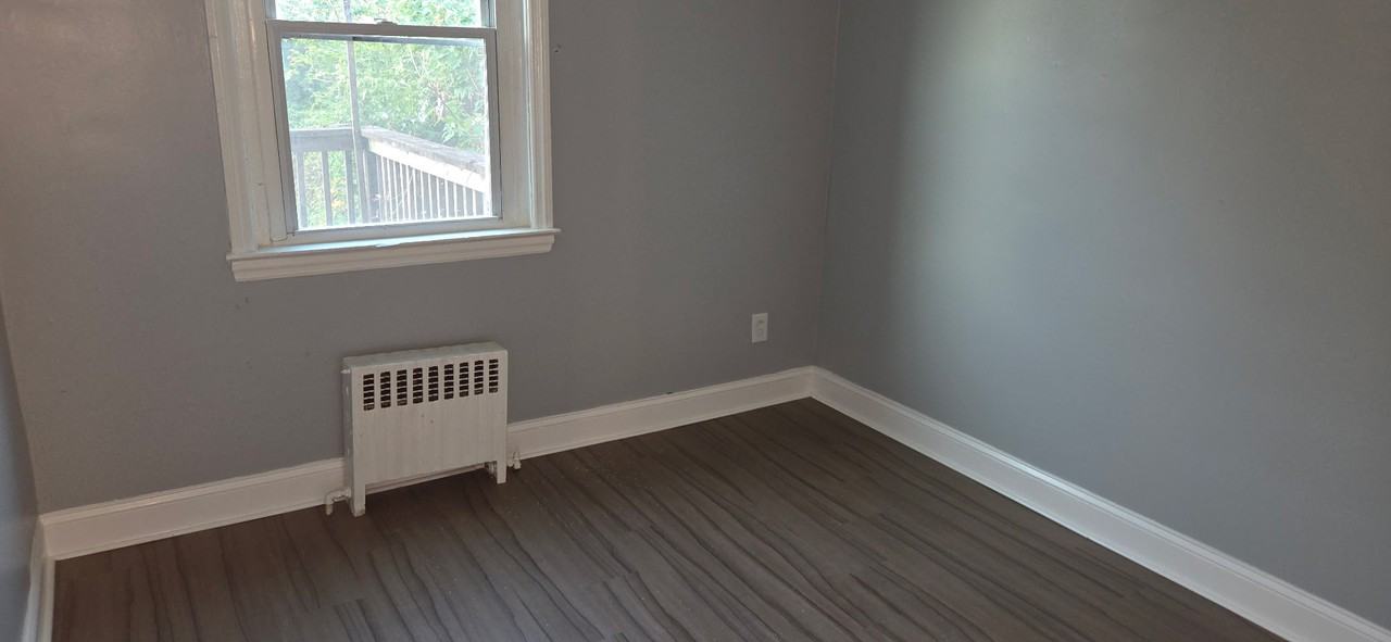 6935 Reisterstown Rd - Photo 3 of 7