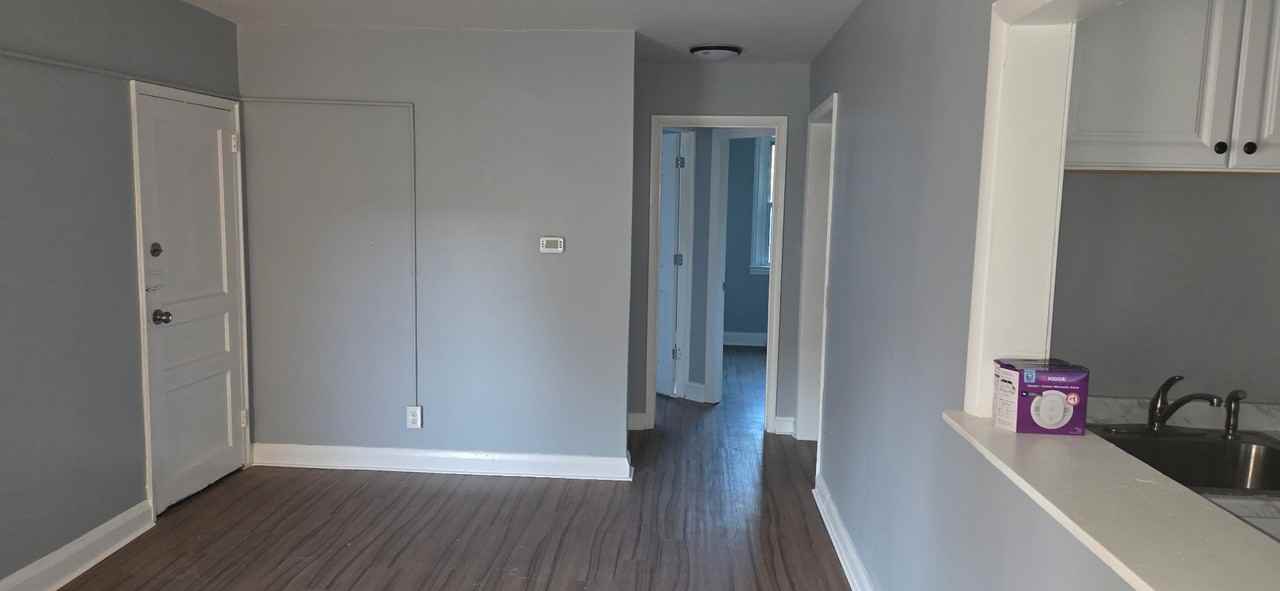 6935 Reisterstown Rd - Photo 4 of 7
