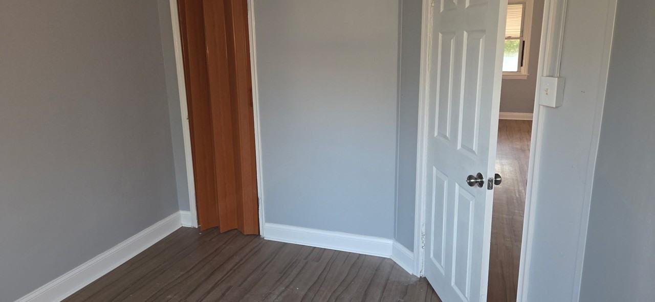 6935 Reisterstown Rd - Photo 5 of 7