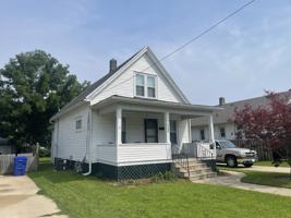 featured image of 4825 19th Ave