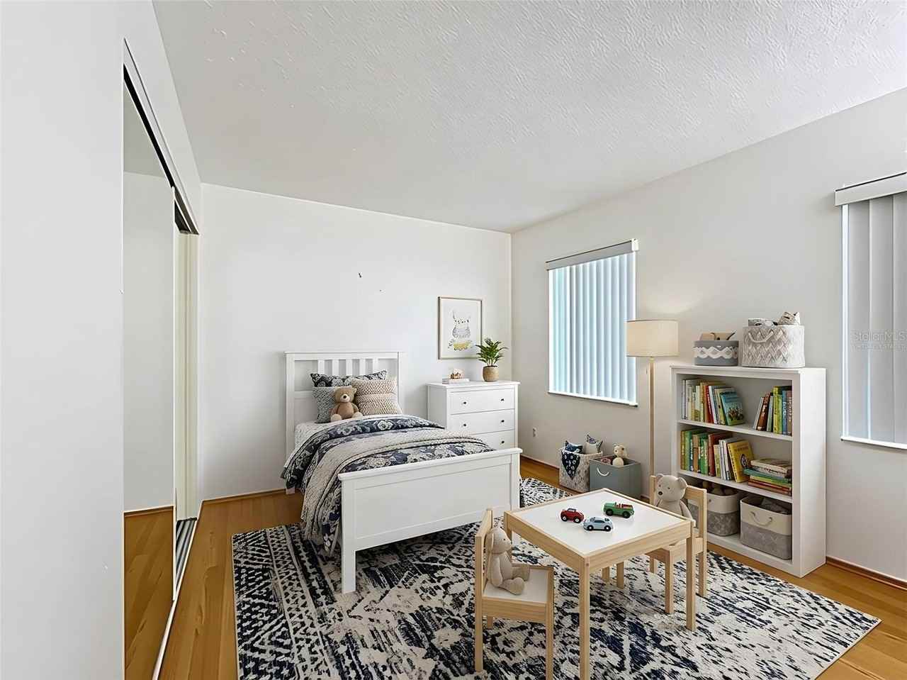 272 Florida Pkwy - Photo 5 of 13