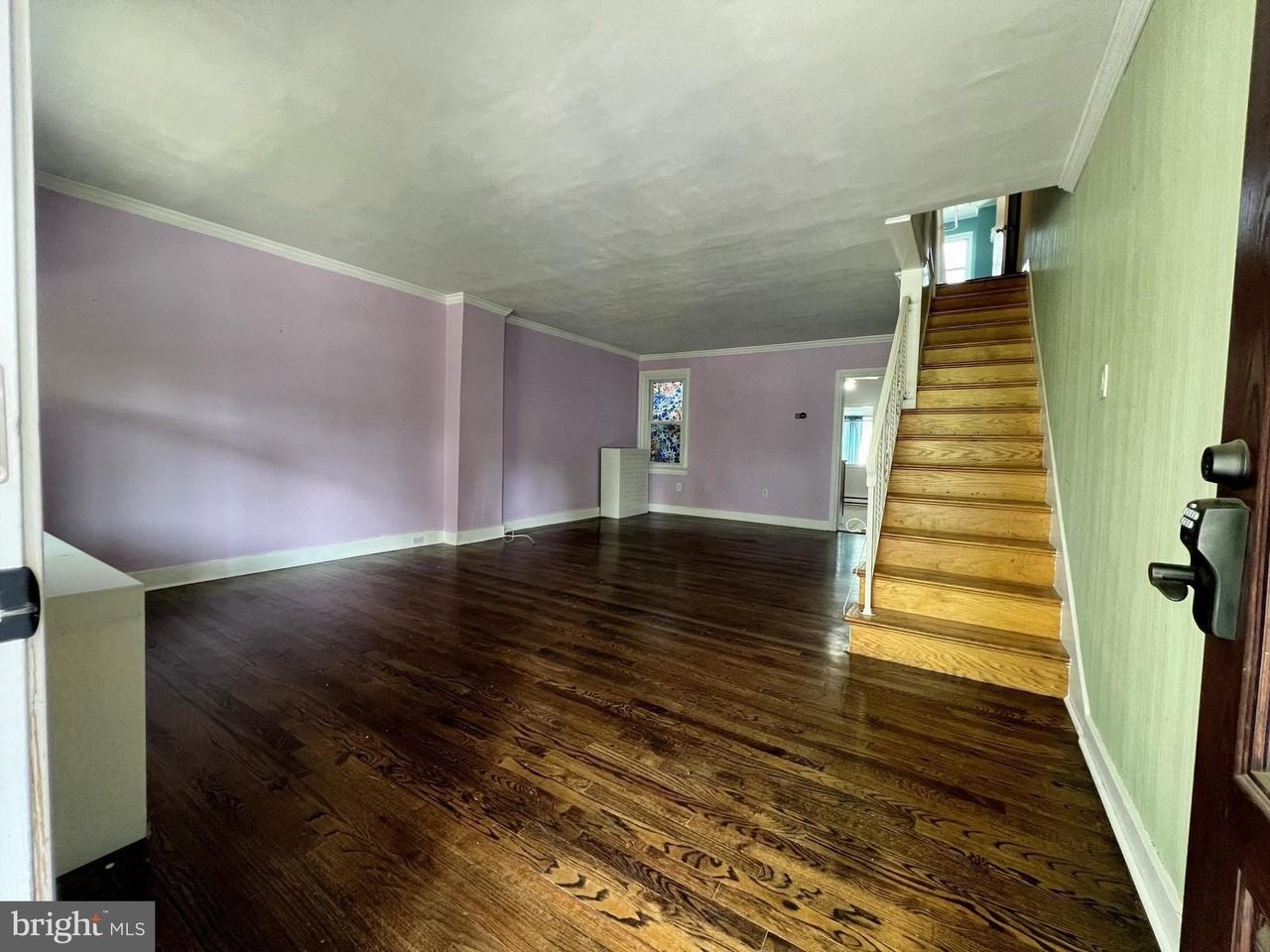 333 E Landis St - Photo 3 of 15