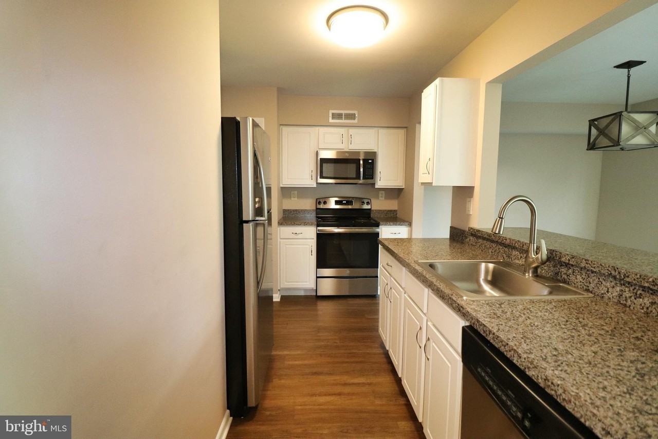 123 N Station St - Photo 6 of 17