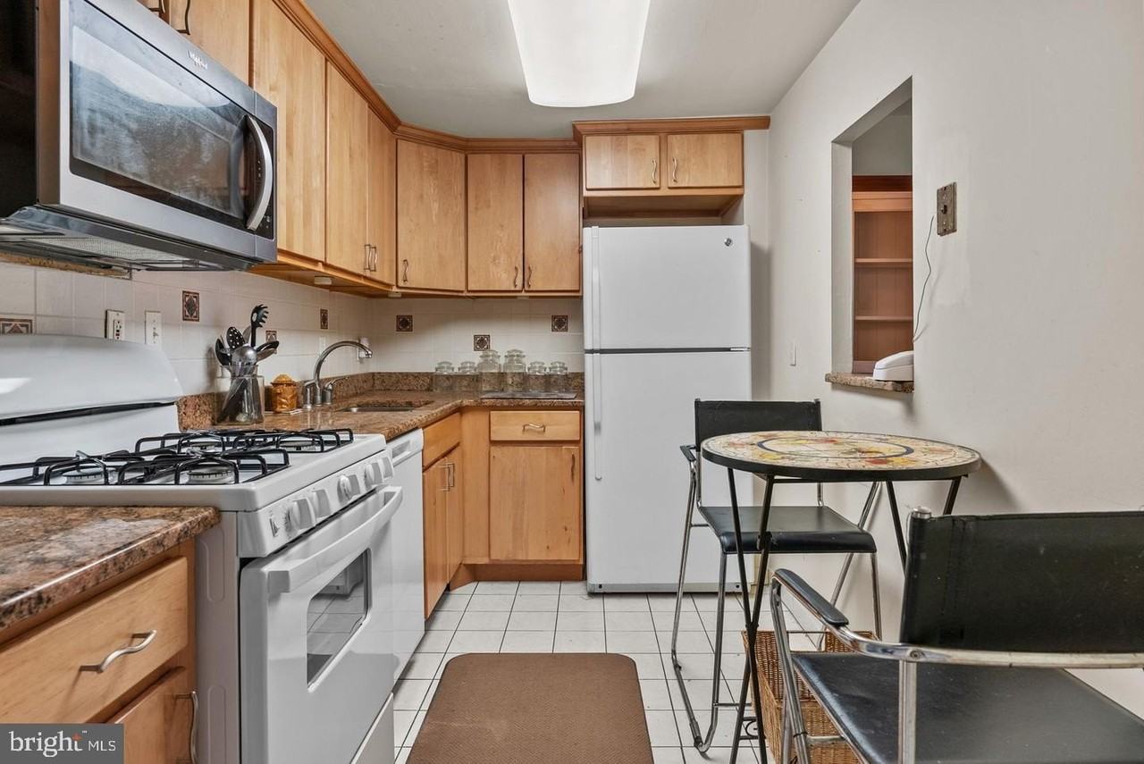 100 West Ave #103S - Photo 7 of 17