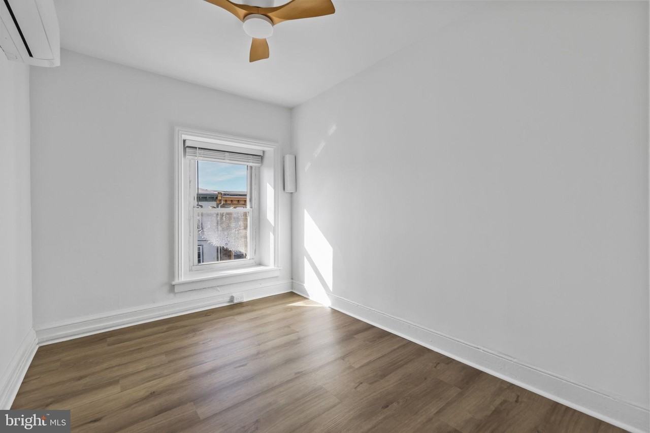 3869 Terrace St #3 - Photo 4 of 18