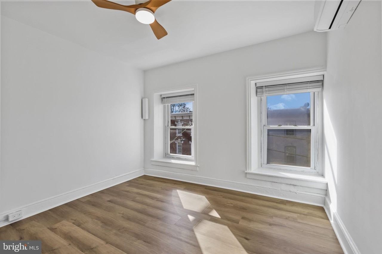 3869 Terrace St #3 - Photo 6 of 18