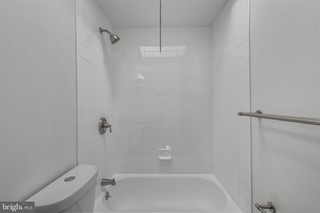 3869 Terrace St #3 - Photo 7 of 18