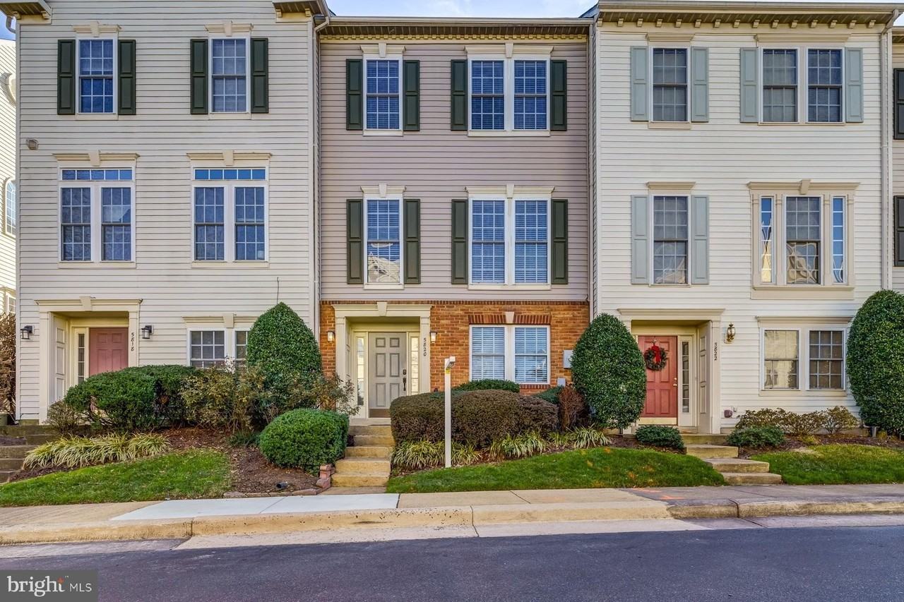 5820 Pearson Ln - Photo 2 of 49