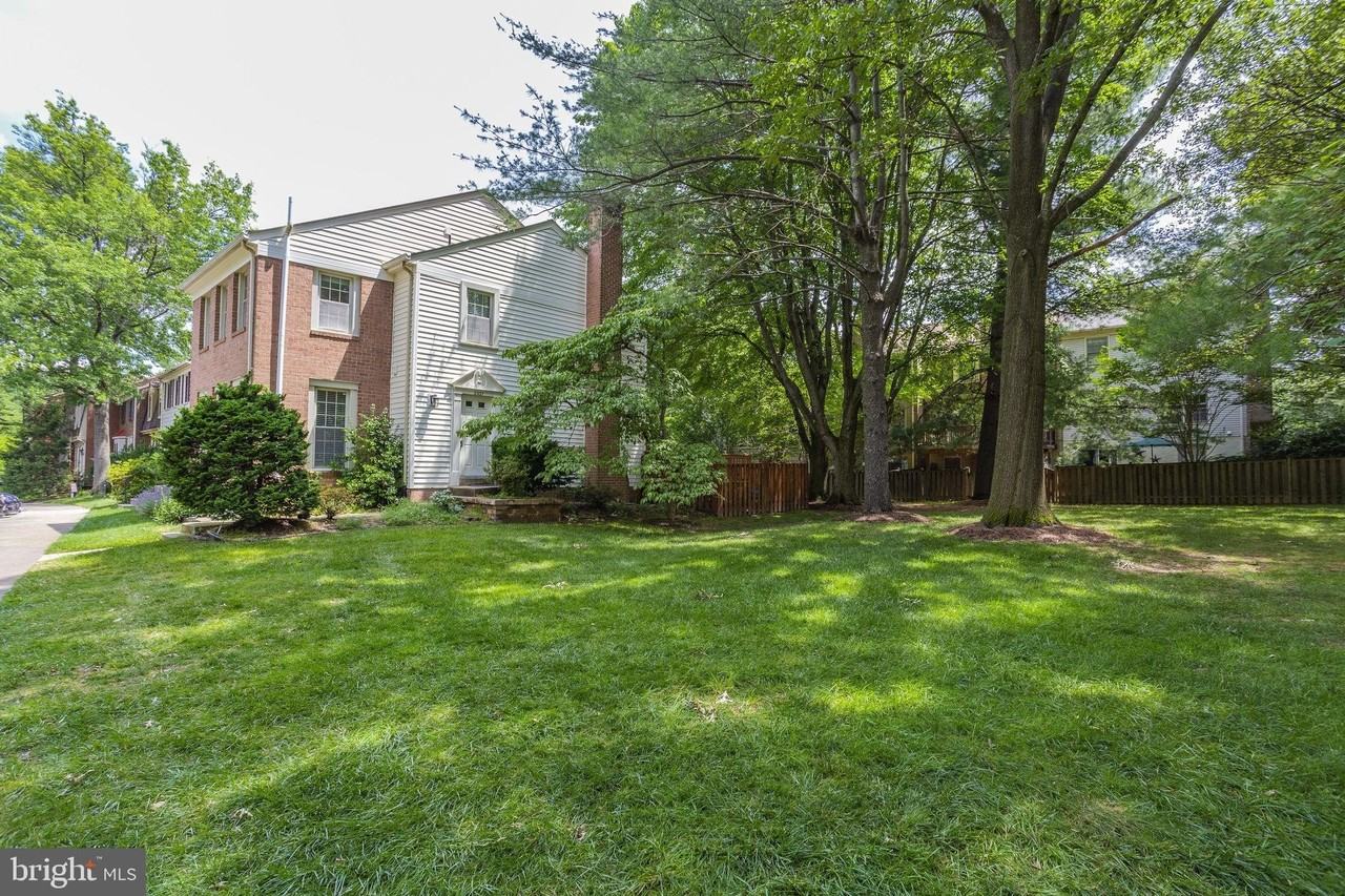 2937 Village Spring Ln - Photo 2 of 50